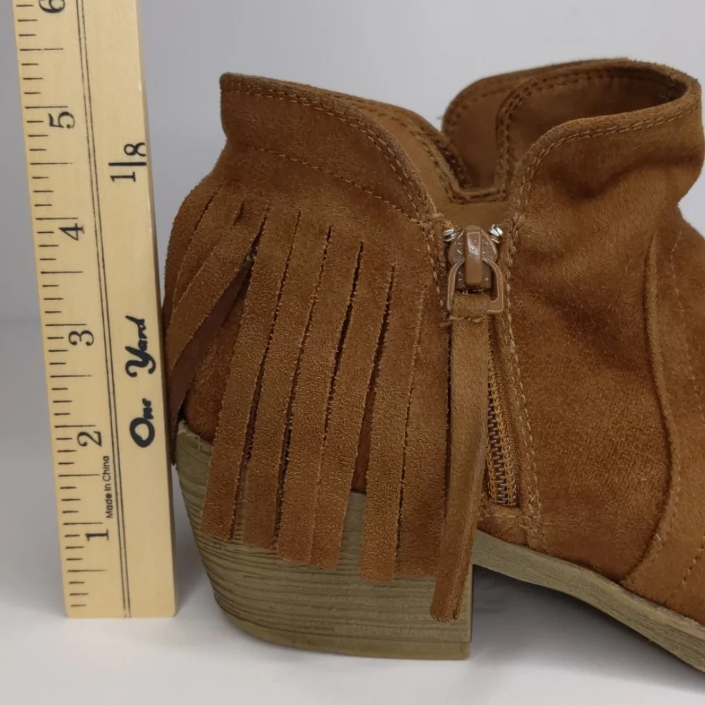 Sey Esteem Fringe Booties Size 6M camel brown color